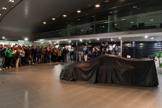 004 presentacion ares racing 08